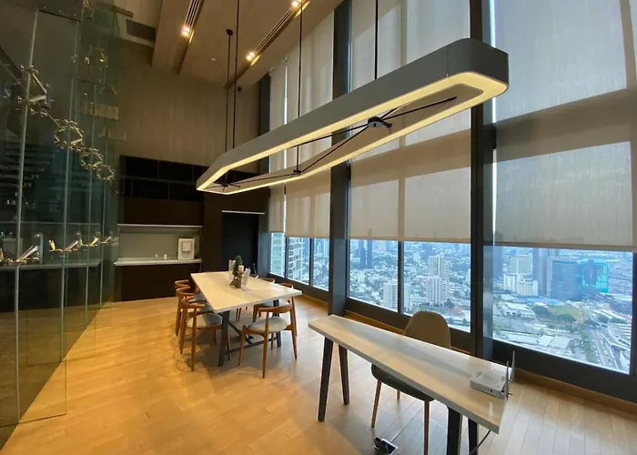 Near Bts L View L Sky Lounge And Pool Bangkok